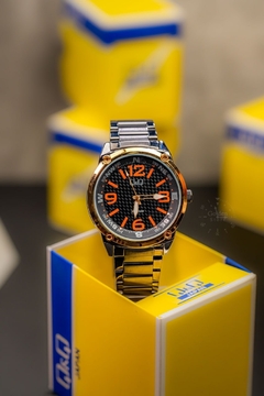 RELOJ Q QB10J405Y ACERO HOMBRE - GOLDEN STORE