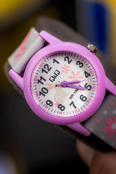 Reloj Q&Q V22A-004VY - comprar online