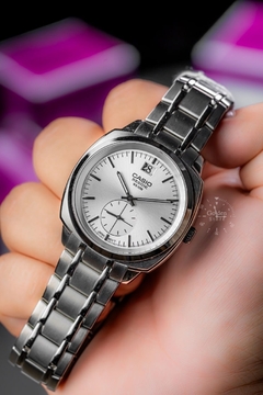 Reloj Casio BEM-150D-7AVDF - tienda online