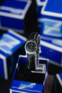 Reloj Casio LTP-V002L-1A en internet