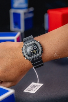 Imagen de Reloj Casio MWD-110HB-1BV