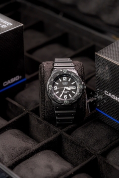 Reloj Casio MRW-200H-1B2V - GOLDEN STORE