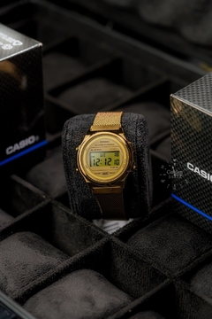 Reloj Casio A171WEMG-9A - Diseño Retro Minimalista - comprar online