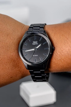 Reloj Q&Q C22A-004PY Línea Premium SUPERIOR - GOLDEN STORE