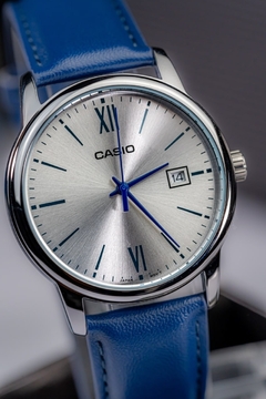 Reloj Casio MTP-V002L-2B3 en internet