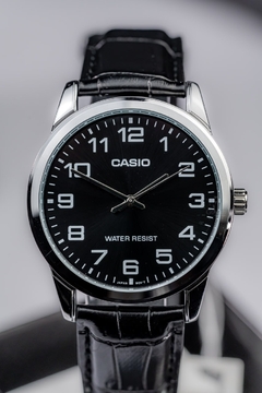 Reloj Casio MTP-V001L-1B en internet