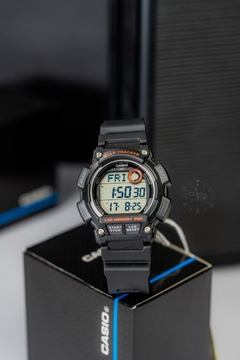 Reloj Casio WS-2100H-1AV - comprar online