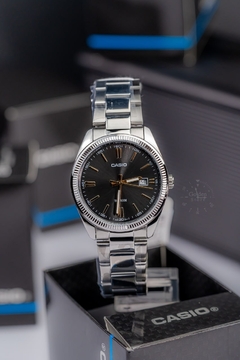 Reloj Casio MTP-1302D-1A2 - GOLDEN STORE