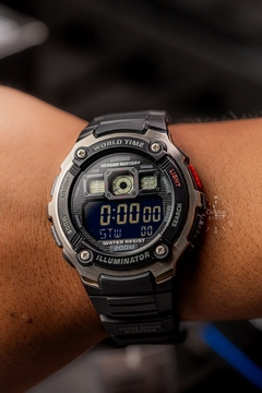 Reloj Casio AE-2000W-1BV - comprar online