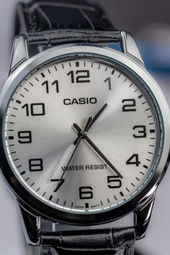 Reloj Casio MTP-V001L-7B en internet