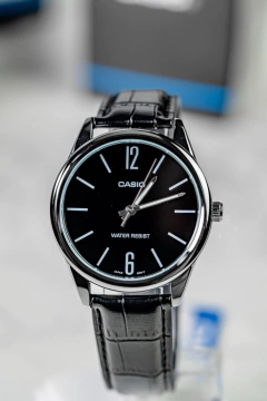 Reloj Casio MTP-V005L-1B en internet