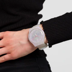 Reloj Swatch PINK MIST SUOK155 Iridiscente Rosa - GOLDEN STORE