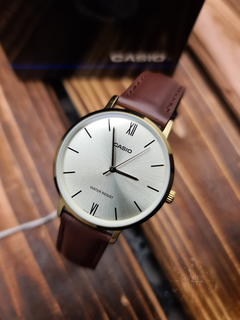 Reloj Casio LTP-VT01GL-9B - comprar online