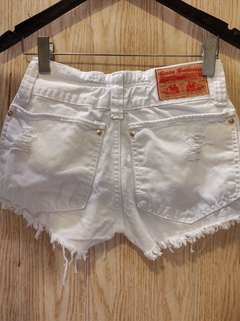 Short branco c/ detalhe prata Ref;22283 na internet