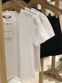 Remera Pensaro - comprar online