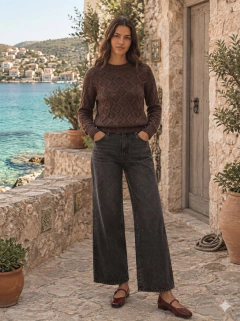Sweater Eunomia en internet
