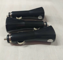 Cargador Auto USB 12v 1a Negro - comprar online