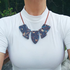 Colar Madeira e Resina BA na internet