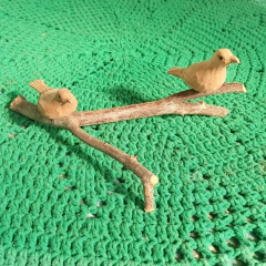 2 Pássaros Galho Deitado Ba - comprar online