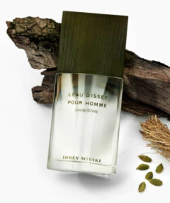 DECANT - L'Eau d'Issey Pour Homme Eau & Cèdre Eau de Toilette - ISSEY MIYAKE - comprar online