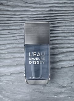 Issey Miyake - L`Eau Majeure D'Issey Eau de Toilette na internet