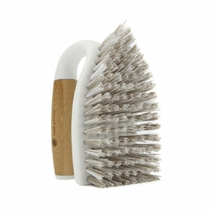 Cepillo de limpieza multi propósito con mango de madera bamboo Full Circle en internet