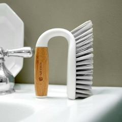 Cepillo de limpieza multi propósito con mango de madera bamboo Full Circle - tienda online