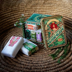 LATA REGALO 5 SENTIDOS JABONES SURTIDOS BOTI-K 85 gr - Holístico Natural