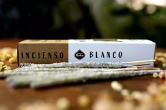 SAHUMERIOS NATURALES DE INCIENSO BLANCO CAJA 9 UNIDADES SAGRADA MADRE - Holístico Natural