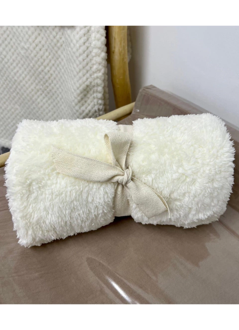 Manta simil corderito Las Floritas