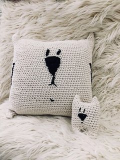 Almohadón tejido crochet