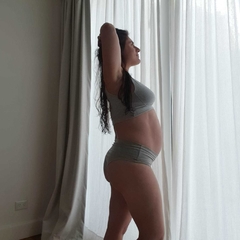 Imagen de TOP Deportivo de lactancia Gris