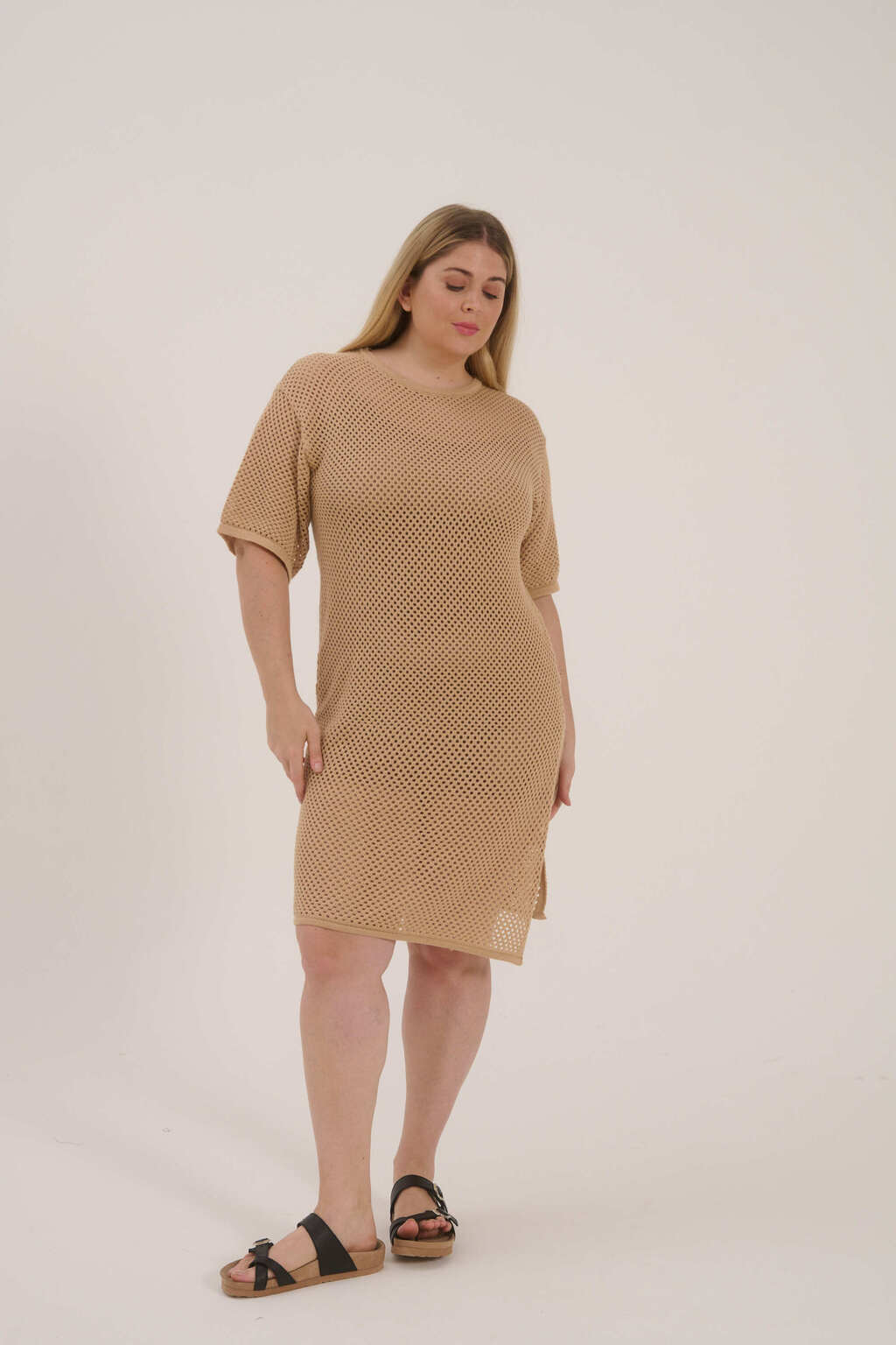 Vestido Calado (Camel) thumbnail 3