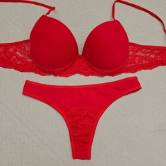 Imagen de Conjunto Corpiño push up taza soft y Colaless Lody