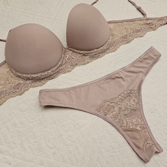 Conjunto Corpiño push up taza soft y Colaless Lody en internet