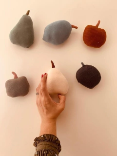 Fruta Sonajero de Tela