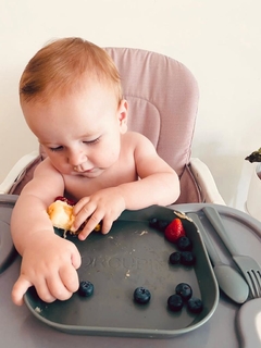 Plato , cuchara y tenedor set de alimentacion en internet
