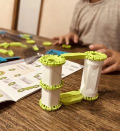 Imagen de Juego GEOMAG Pista Carreras 67 Piezas Magneticos GEOMAG Pista Carreras 67 Piezas iman