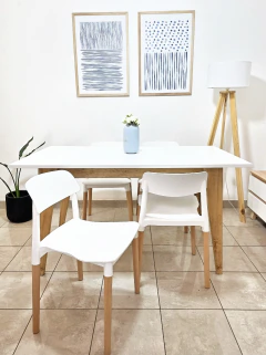 Mesa escandinava + 4 Sillas Milan