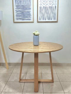 Mesa Paraíso Cruz redonda + 4 sillas Tulip - tienda online