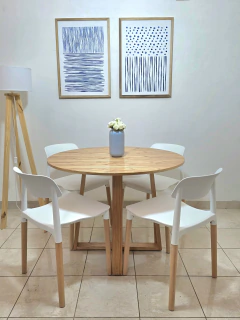 Mesa Paraíso Cruz redonda + 4 sillas Milan