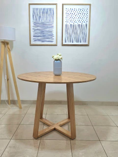 Imagen de Mesa Paraíso Cruz redonda + 4 sillas Tulip