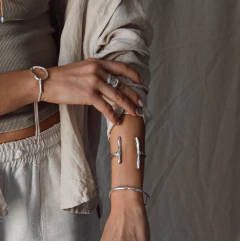 BRAZALETE ESSERE