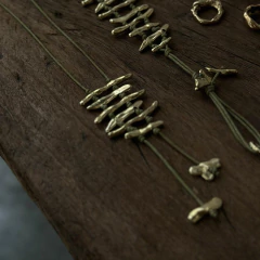 COLLAR ESPINA UOMO - tienda online