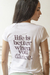 Remera "Life is Better" - tienda online