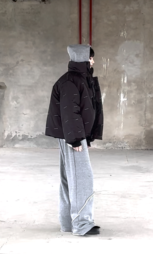 Gen-1 Black Coat thumbnail 2