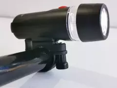 Luz Delantera Para Bicicleta A Pila Tipo Lintera Con Sporte Al Manubrio C-435 - comprar online