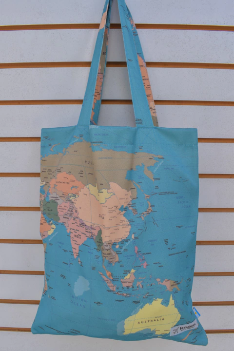 Totebag Mapamundi en tonos tierra