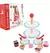 Stand de postres con vajilla de madera