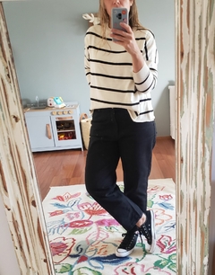Sweater Melody.